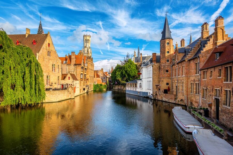 Bruges: Guided Rickshaw Tour - Starting in Market Square, then leaving the crowds behind
