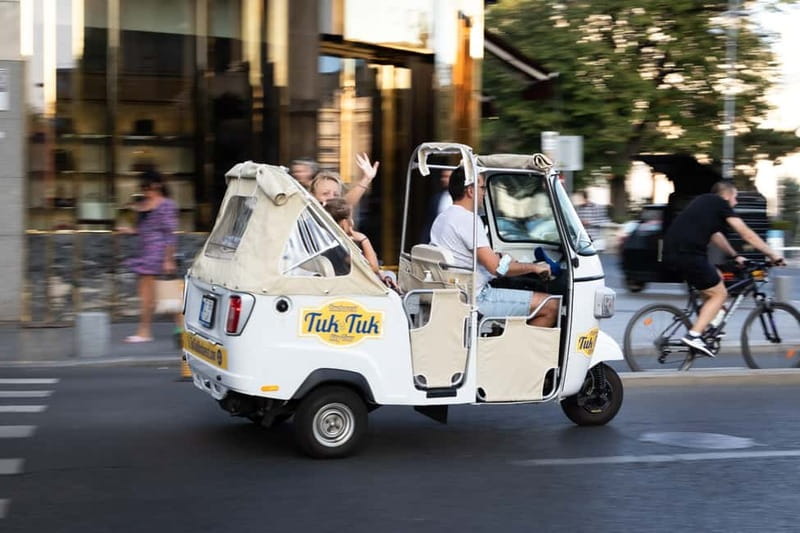 Bucharest: Best of Bucharest Private Tuk-Tuk Tour - The Palace of Parliament and Union Boulevard fountains