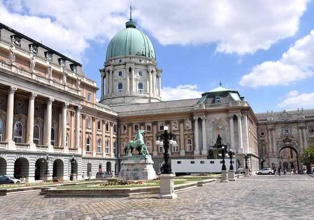 Budapest Private Tuk Tuk Tour with Wine Tasting and Cheese Platter - Gellért Hill, the Citadella, and the Liberty Statue