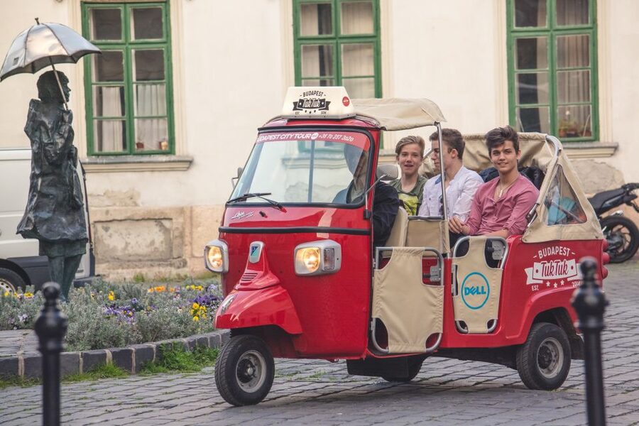 Budapest: Scenic Tuk Tuk Tour - Why hotel pickup and drop-off matter