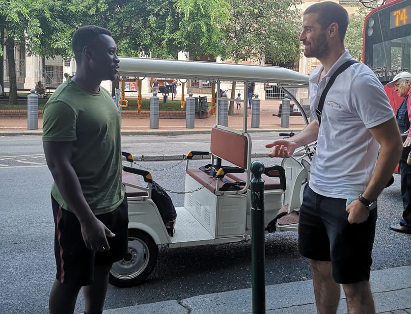 Budapest: Sightseeing Tour by Electric Tuktuk - Why an electric tuk tuk works well in Budapest