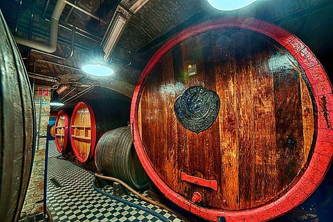 Budapest Tuk Tuk Tour with House of the Unicum Distillery Visit - The Great Market Hall and the Unicum visit