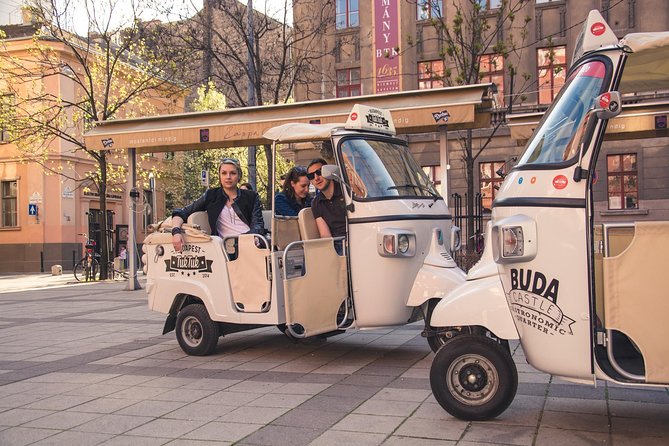 Budapest TukTuk Private Tour with Goulash Soup in the Downtown - Why a tuk tuk works well in Budapest