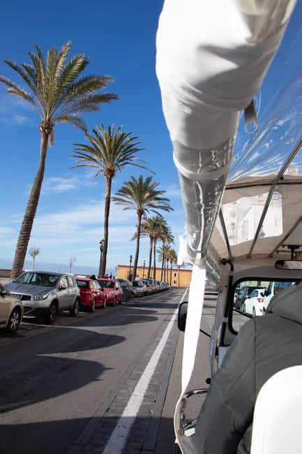 Cádiz TukTuk Tour with Audioguide - La Caleta and Cádiz’s Sea-Facing Side