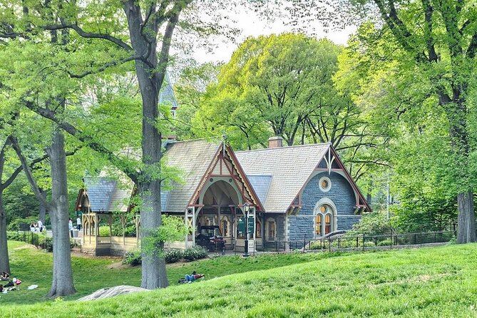 Central Park Movie Locations Pedicab Tour - Central Park Zoo and Wollman Rink