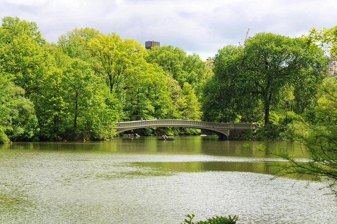 Central Park Pedicab Tour– Top Highlights - Bow Bridge and the Dakota view