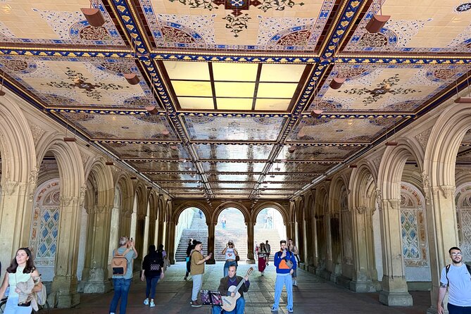 Central Park Pedicab Tour with local Guide - Sheep Meadow, Tavern on the Green, and Bow Bridge