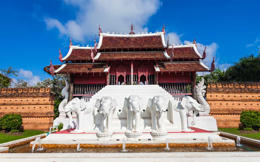 Chiang Mai: Half-Day Private City Tour by Tuk Tuk - Chiang Mai Gate and Tha Phae Gate
