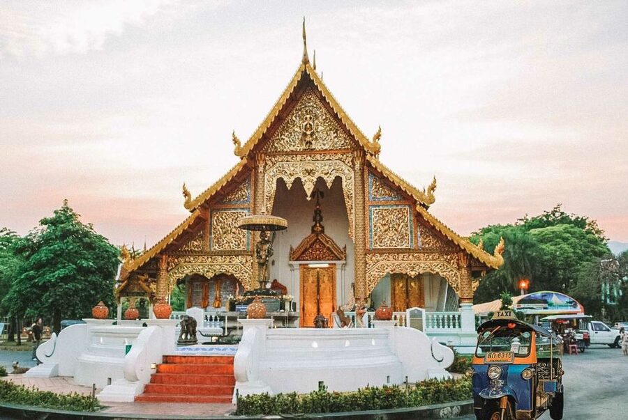 Chiang Mai: Private Tuk Tuk Tour of City Temples With Pickup - Timing, group size, and the pace of the day