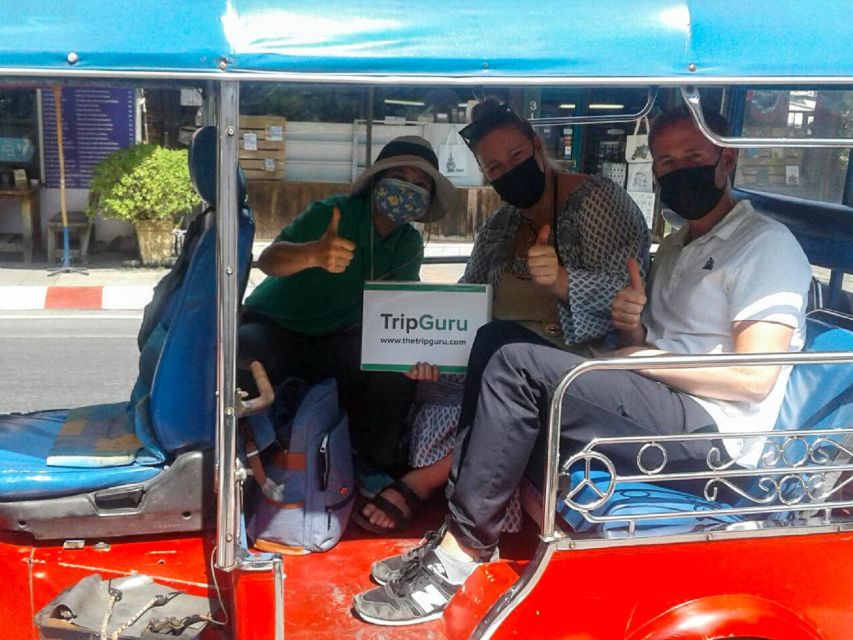 Chiang Mai: Private Tuk Tuk Tour of City Temples With Pickup - Mueang Mai Market and the everyday side of Chiang Mai