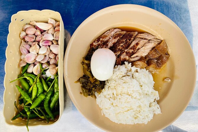 Chiang Mai Street Food Tour by Tuk Tuk with Pick Up - Chang Phuak Gate and the evening food stop