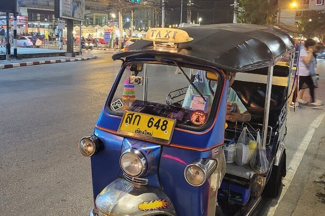 Chiang Mai Temples and Market Tuk-Tuk Evening Night Tour - The guide can make or break the evening