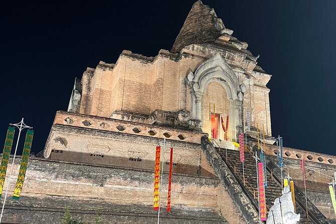 Chiang Mai Temples and Market Tuk-Tuk Evening Night Tour - Wat Phan Tao: a quieter change of pace