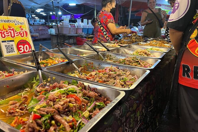 Chiang Mai Temples and Market Tuk Tuk Night Tour - Wat Chedi Luang and the great ruined stupa