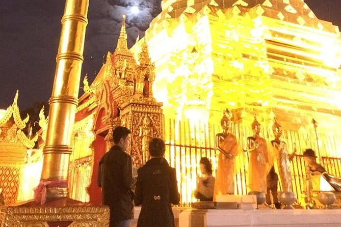 Chiang Mai Temples and Market Tuk Tuk Night Tour - Timing is the main thing to clarify