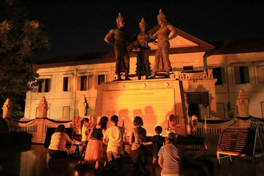 Chiang Mai: Temples and Street Food Night Tour by Tuk Tuk - What the $41 price really buys you