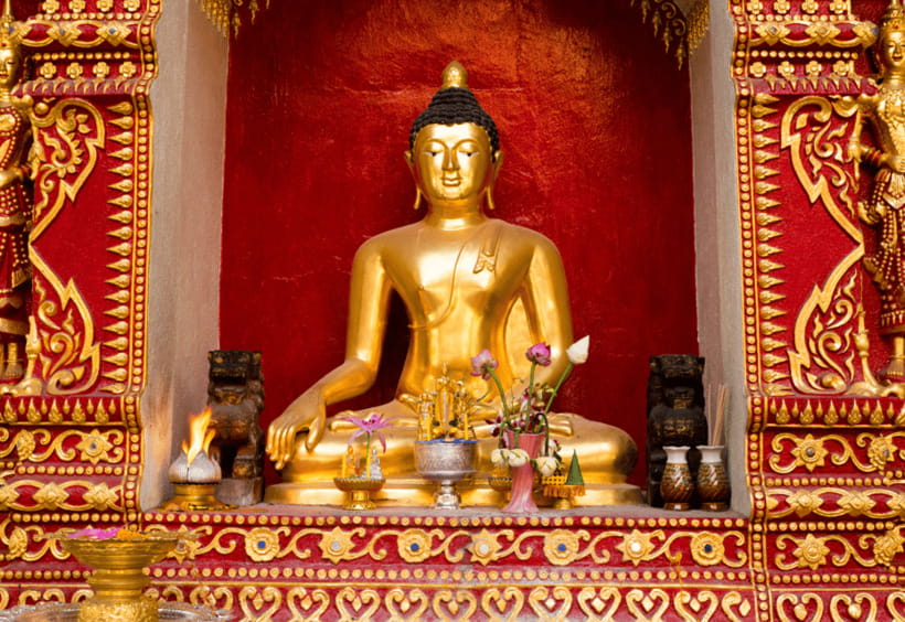 Chiang Mai Tuk Tuk: Old City Private Day Tour - Wat Phra Singh and Lanna design