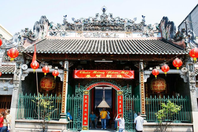 Chinatown Cyclo Journey Half-day Tour - The cyclo ride through Cholon