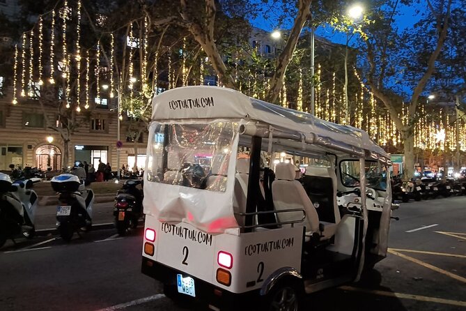 Christmas Lights Tour of Barcelona in Private Eco Tuk Tuk - Ronda de Sant Pere and Plaza de Urquinaona