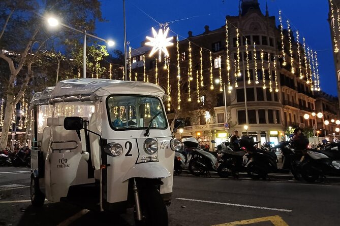 Christmas Lights Tour of Barcelona in Private Eco Tuk Tuk - Casa Calvet and the less-famous Gaudí connection