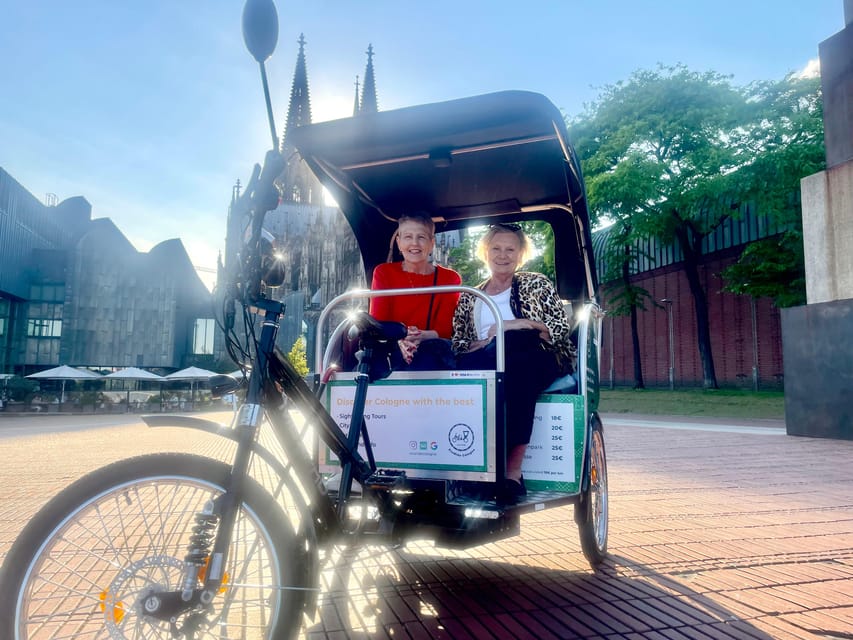 Cologne: Private Rickshaw Tour - Old Market, Town Hall, and Heumarkt