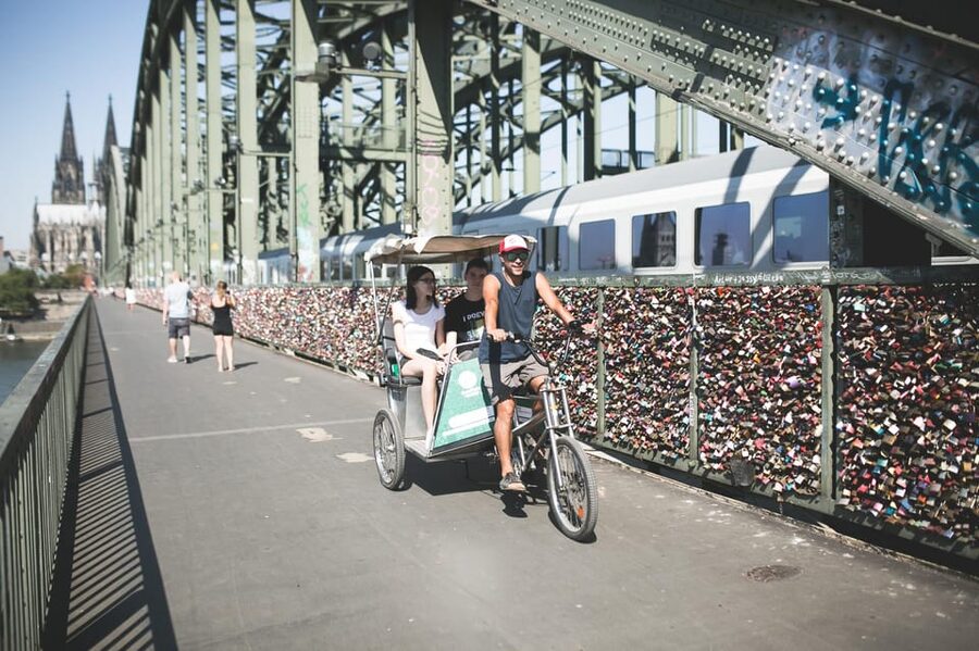 Cologne: Private Rickshaw Tour - Hohenzollern Bridge and the Rhine view