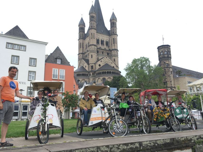 Cologne: Private Rickshaw Tour - Medieval stories at Heinzelmännchenbrunnen