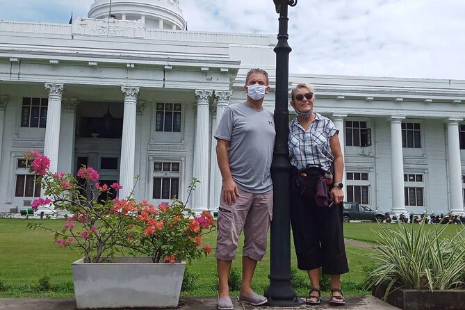 Colombo Bay Tuk Tuk City Tour - Town Hall, Independence Memorial Hall, and Arcade Independence Square