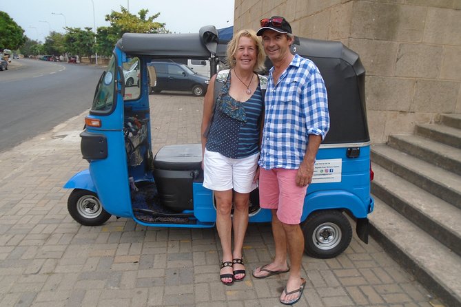 Colombo City Tour by Car – Private & All-Inclusive - Pettah Market: Colombo at street level