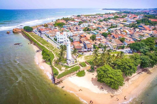 Colombo City Tour By Tuk Tuk (Include Lunch)Morning & Evening - Fort Railway Station and Sambodhi Chaithya