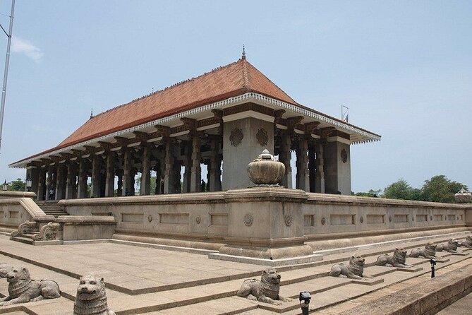 Colombo City Tour By Tuk Tuk Sightseeing -Entry Tickets Included - Why a tuk tuk works so well in Colombo