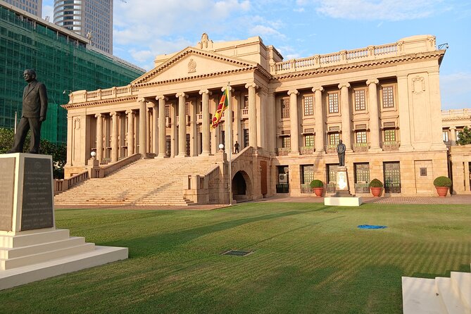 Colombo City Tuk Tuk - Independence Square and the Maritime Museum