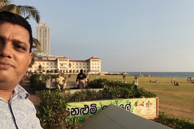 Colombo City Tuk Tuk - Galle Face Green and the Colombo Coast