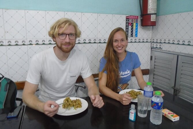 Colombo Express Food Tour with 9 + Tastings - Curry, sambol, fruit, and the extra tastings