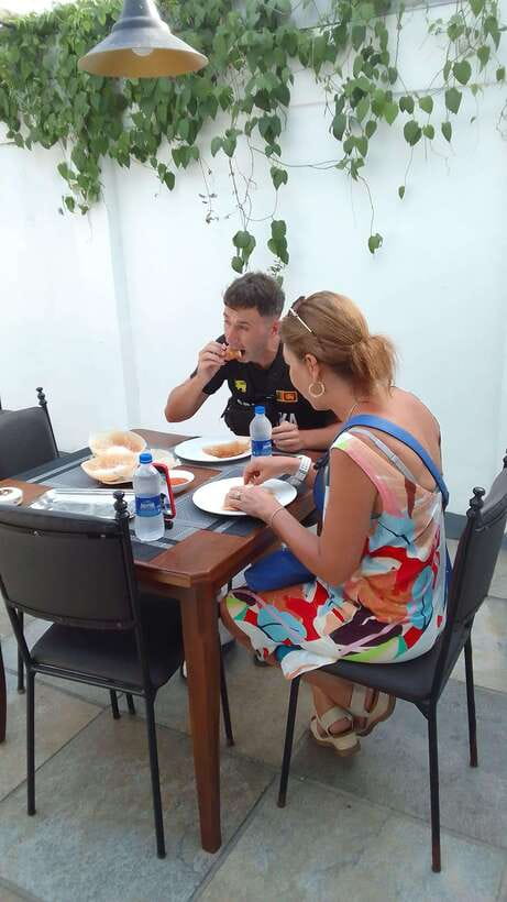 Colombo Local Food Tour by Tuk Tuk – All Inclusive - Colombo by tuk-tuk, from Pettah to Lotus Tower