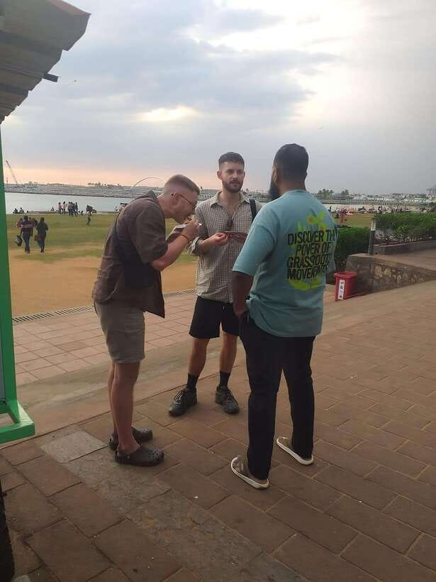 Colombo Local Food Tour by Tuk Tuk – All Inclusive - The guides shape the quality of the evening