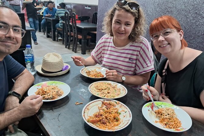 Colombo local Food Tour &City Tour by TukTuk All food Included - Key things to know before booking