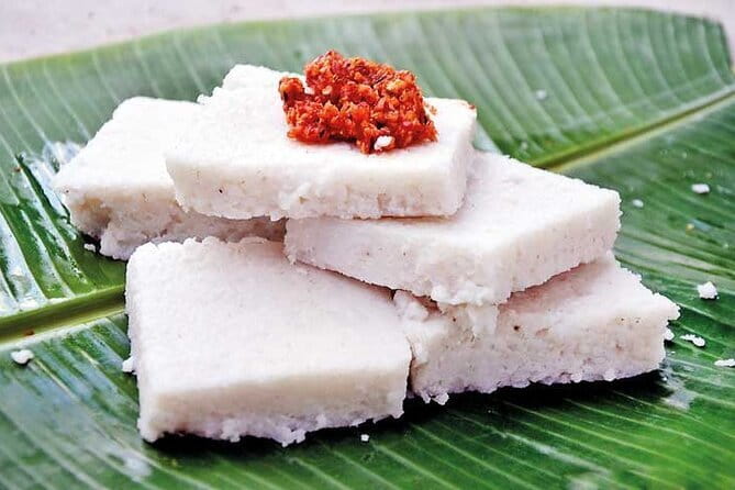 Colombo Morning Food Tour by Tuk Tuk - What the first food stop is likely to show you