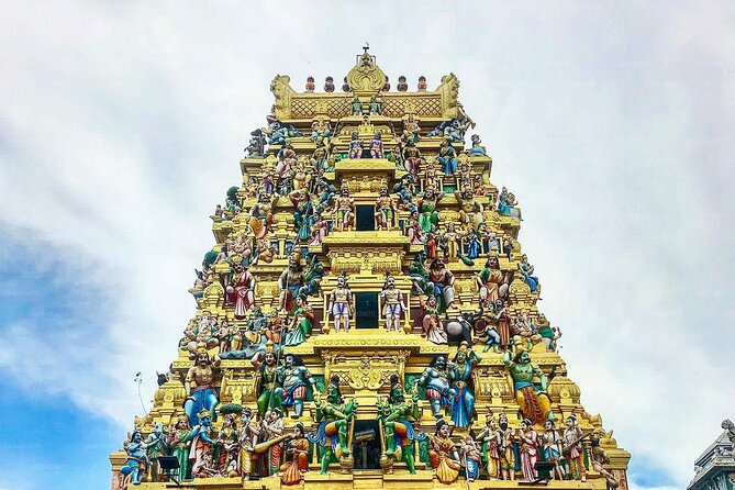 Colombo Port Shore Excursions Panoramic Colombo City By Tuk Tuk. - Viharamahadevi Park and the civic center