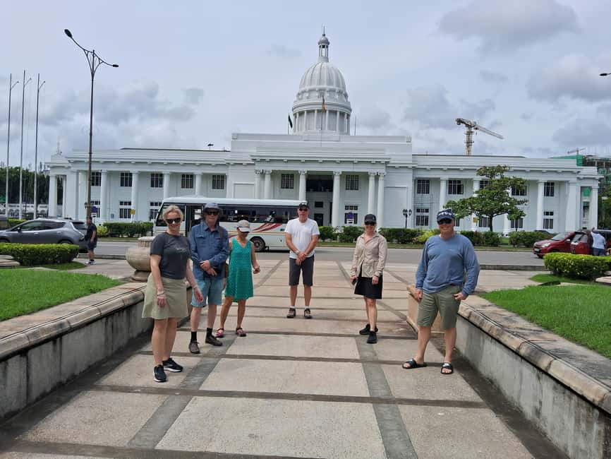 Colombo: Private City Tour by Tuk tuk - All Inclusive - Independence Square and Viharamahadevi Park