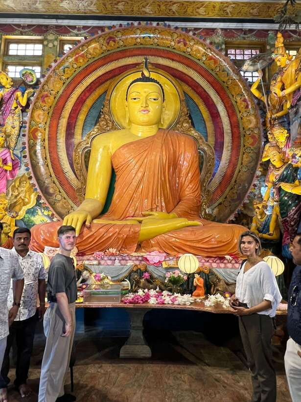 Colombo: Private City Tour with Local Food Tour by Tuk-Tuk - Hoppers, from plain to egg and milk