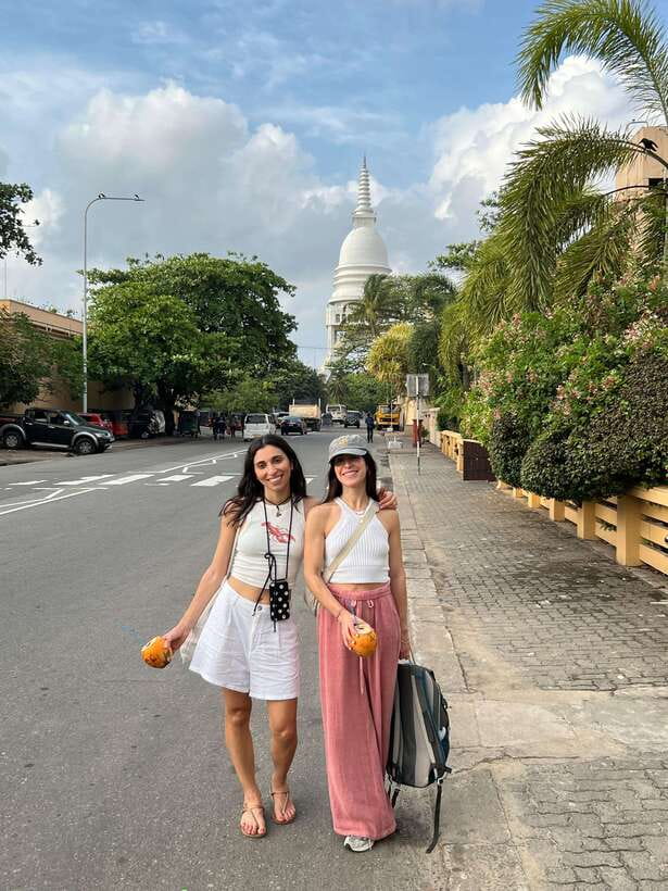 Colombo: Private City Tour with Local Food Tour by Tuk-Tuk - Kottu, dosa and the city’s street-food side
