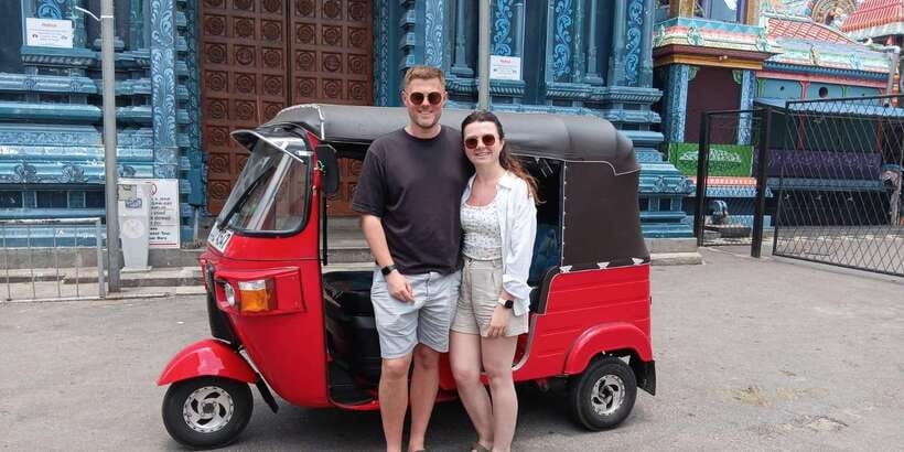 Colombo Private Guided City Tour by Tuk Tuk - All Inclusive - Pettah Market and the Floating Market