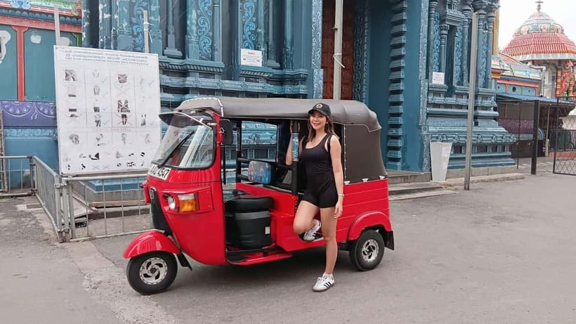 Colombo Private Guided City Tour by Tuk Tuk - All Inclusive - Maritime Museum, Sambodhi Chaithya, and the harbor side