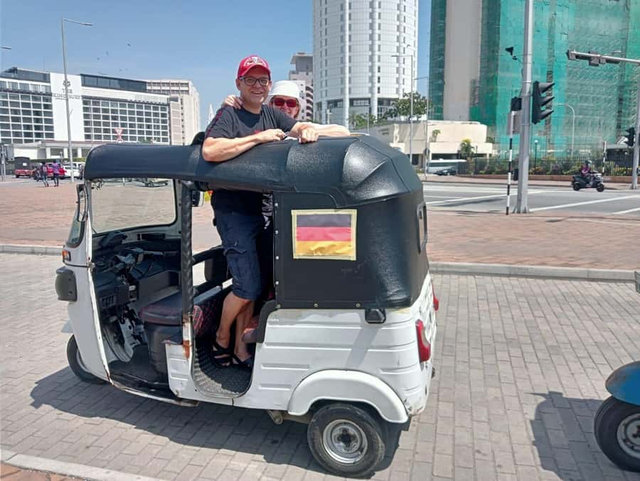 Colombo: Private Guided Tour of the City by Tuk-Tuk - Why a tuk-tuk works so well in Colombo