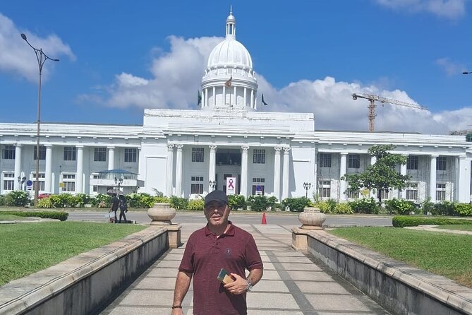 Colombo Private Tuk-Tuk City Tour with All Entry Fees Included - What the guides add to the day
