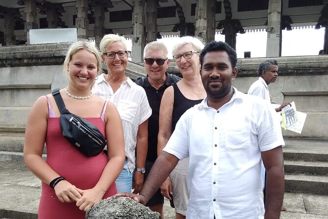Colombo Sightseeing City Tour by Tuk-Tuk with Guide - Why a tuk-tuk works well in Colombo