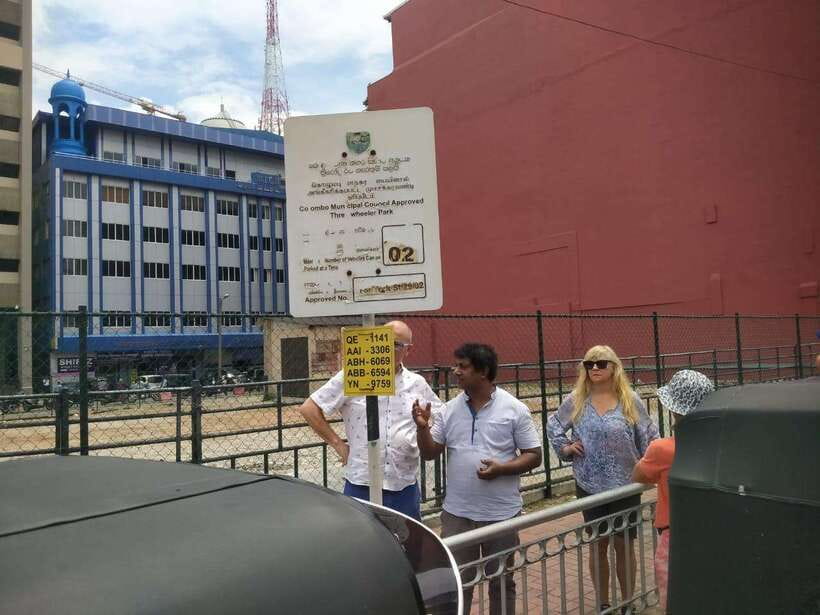 Colombo Sightseeing Private Tour by Tuk Tuk MorningOREvening - Galle Face Green and Colombo’s open seafront