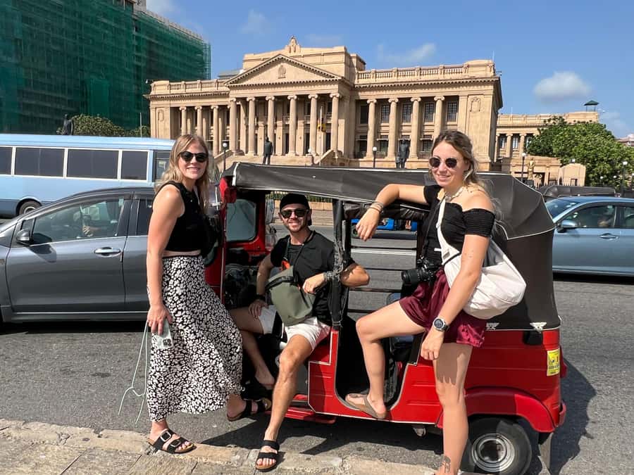 Colombo Sightseeing Tour by Tuk Tuk - All Inclusive - Why a tuk tuk is a smart way to see Colombo