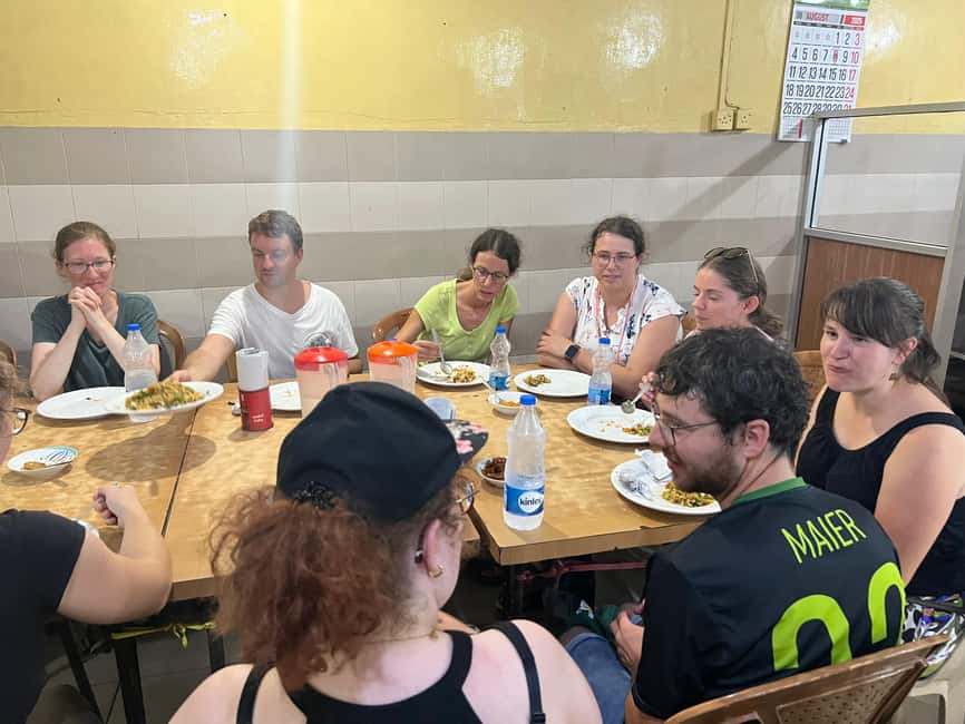 Colombo: Tastiest Local Food Tour by Tuk-Tuk Meals Included - Kottu, rice and curry, and pittu make this a full meal